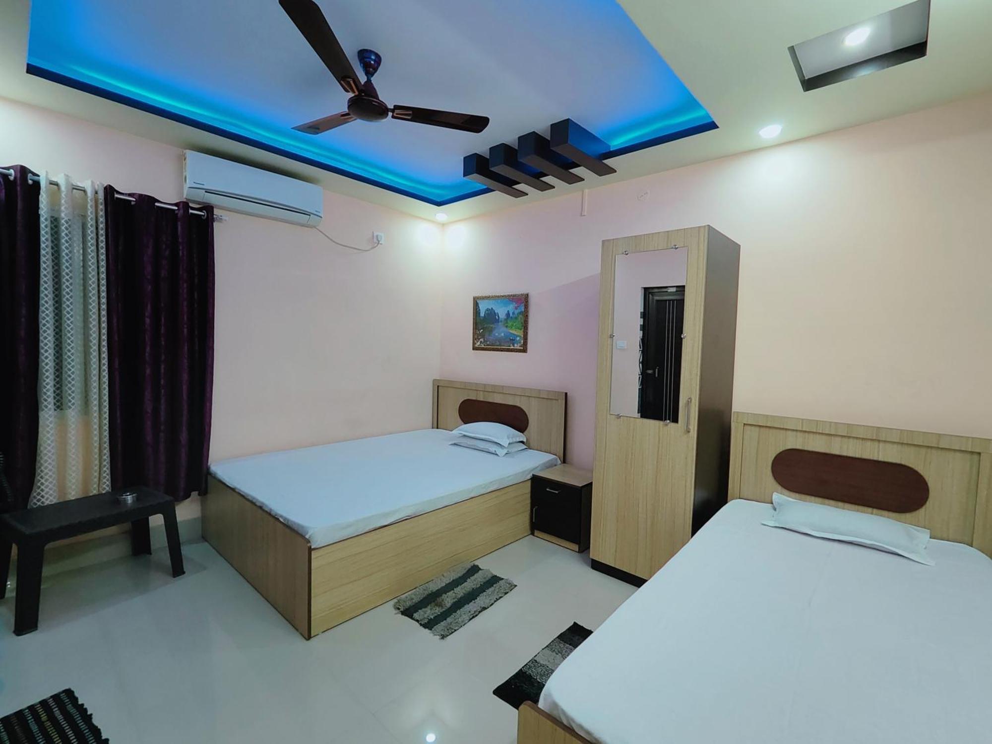Gulab Lodge Siliguri Buitenkant foto