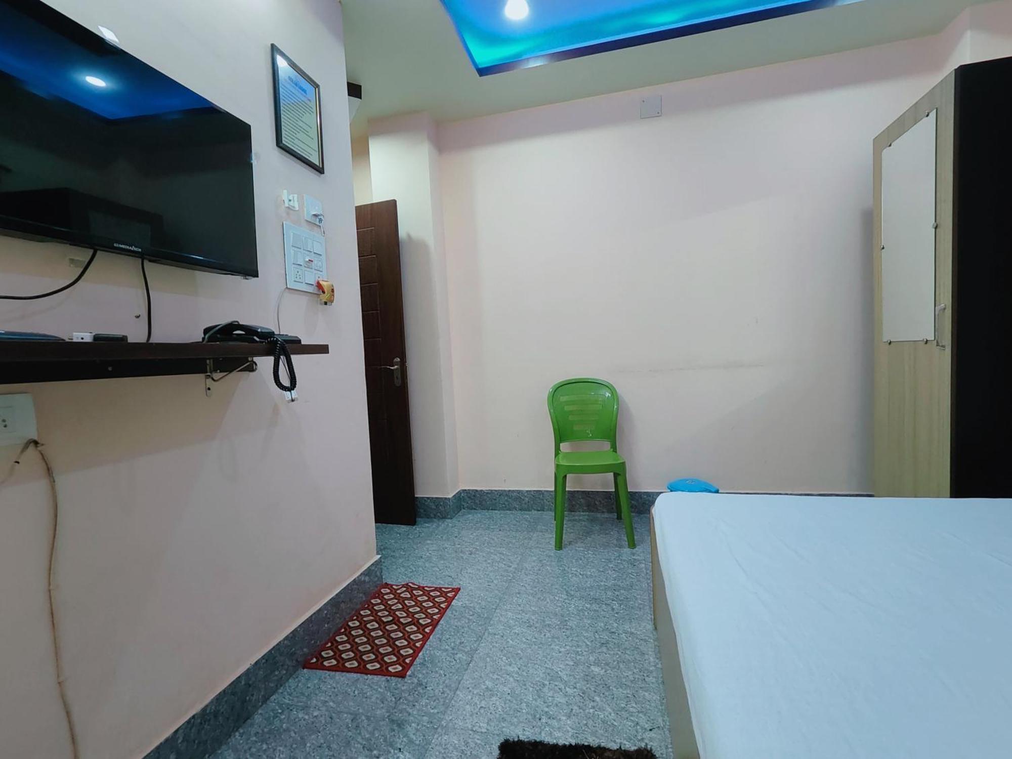 Gulab Lodge Siliguri Buitenkant foto