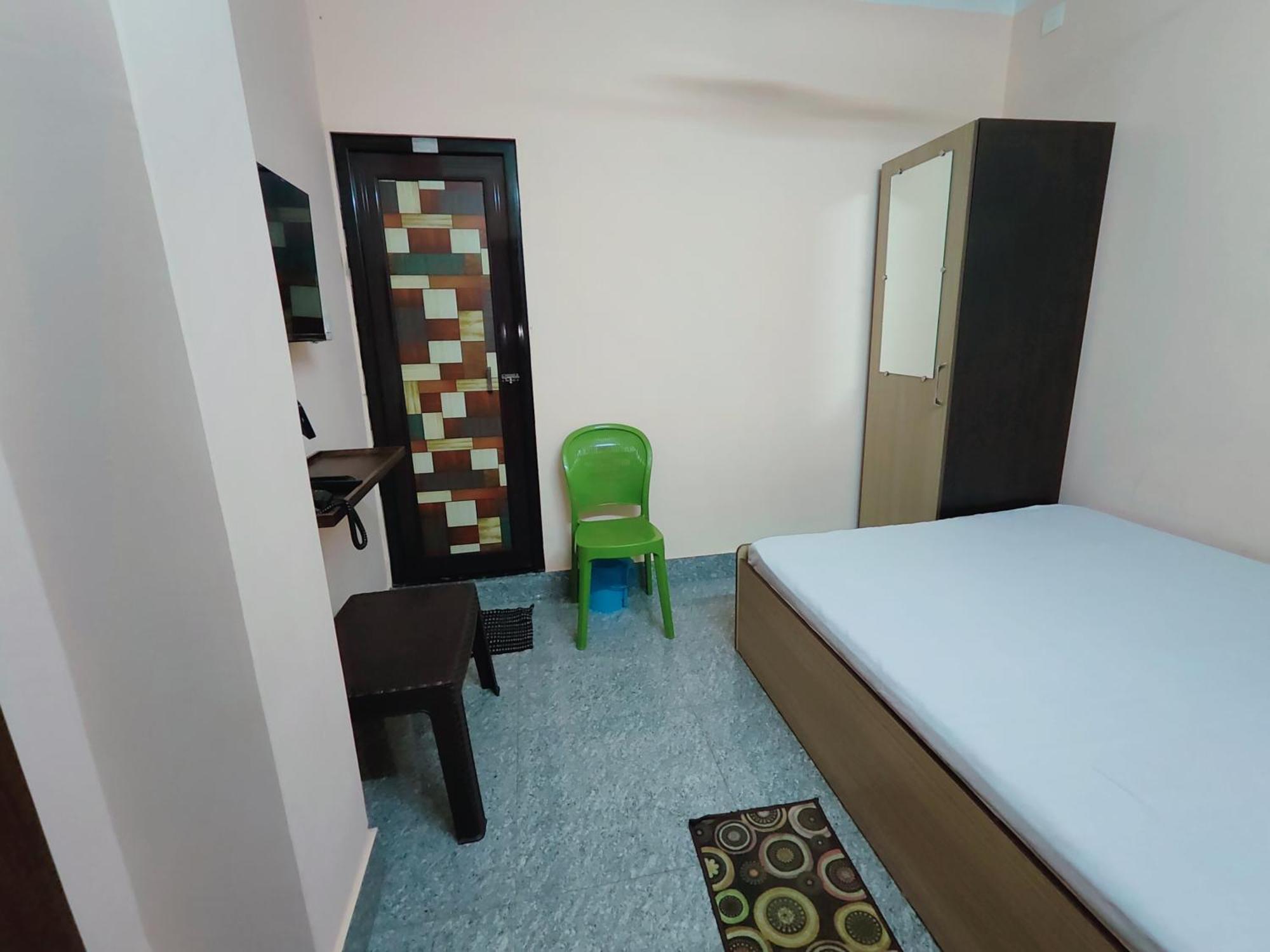 Gulab Lodge Siliguri Buitenkant foto