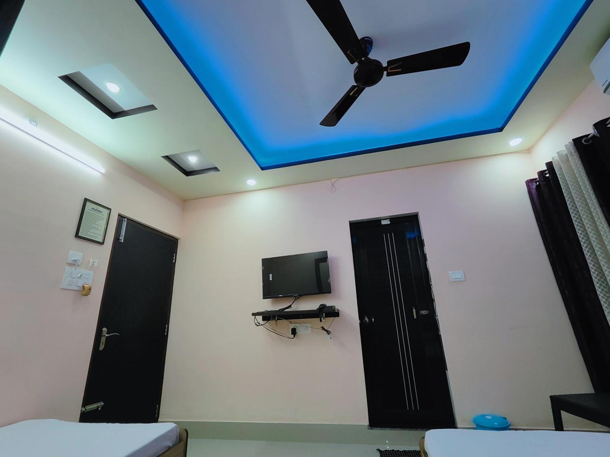 Gulab Lodge Siliguri Buitenkant foto