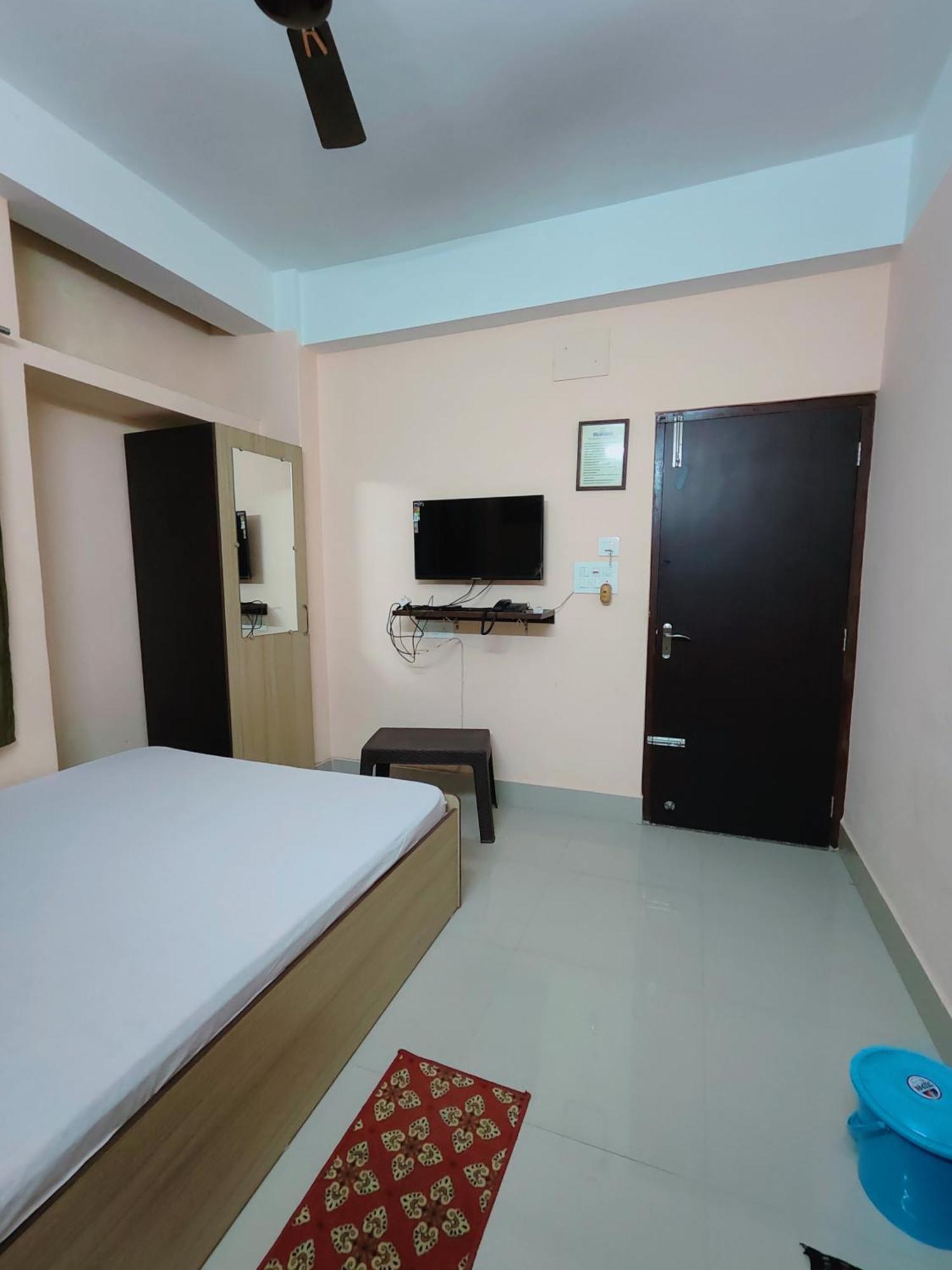 Gulab Lodge Siliguri Buitenkant foto